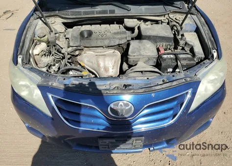 2011 Toyota Camry Base z USA, uszkodzony, nr VIN 4T4BF3EK7BR149778